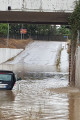 Link a Oria: auto sommersa dall’acqua nel sottopassaggio