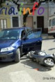 Link a Oria: scooter contro auto, giovane in ospedale